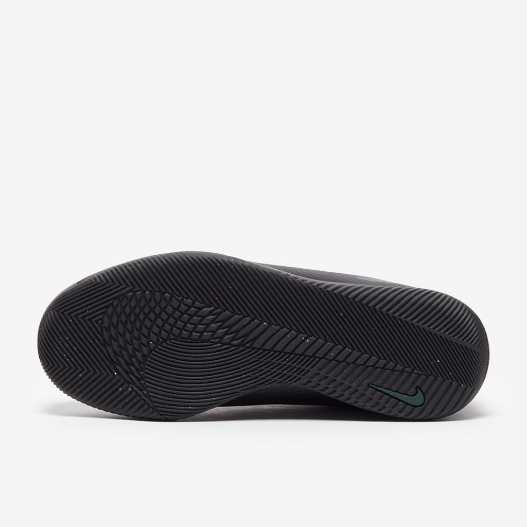 Nike Kids Air Zoom Mercurial Vapor XVI Club IC