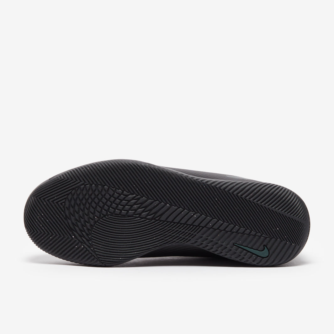 Nike Kids Air Zoom Mercurial Vapor XVI Club IC