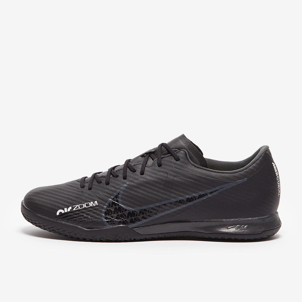 Nike Air Zoom Mercurial Vapor XV Academy IC - Black/Dk Smoke Grey/Summit White/Volt