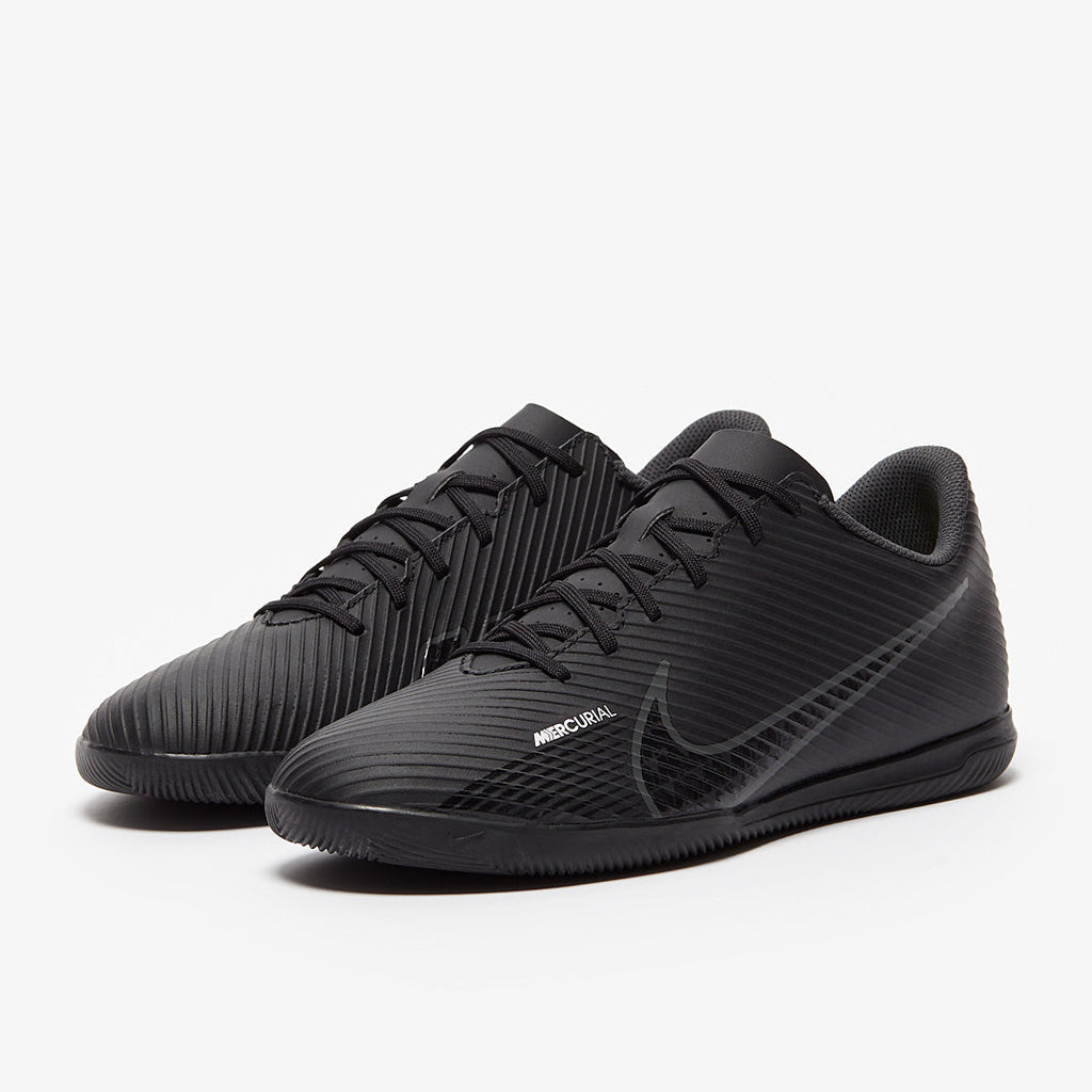 Nike Mercurial Vapor XV Club IC - Black/Dk Smoke Grey/Summit White/Volt