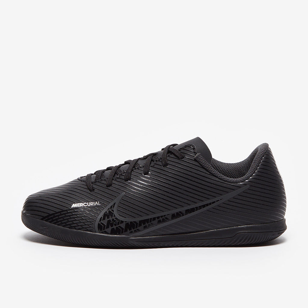 Nike Kids Mercurial Vapor XV Club IC - Black/Dk Smoke Grey/Summit White/Volt