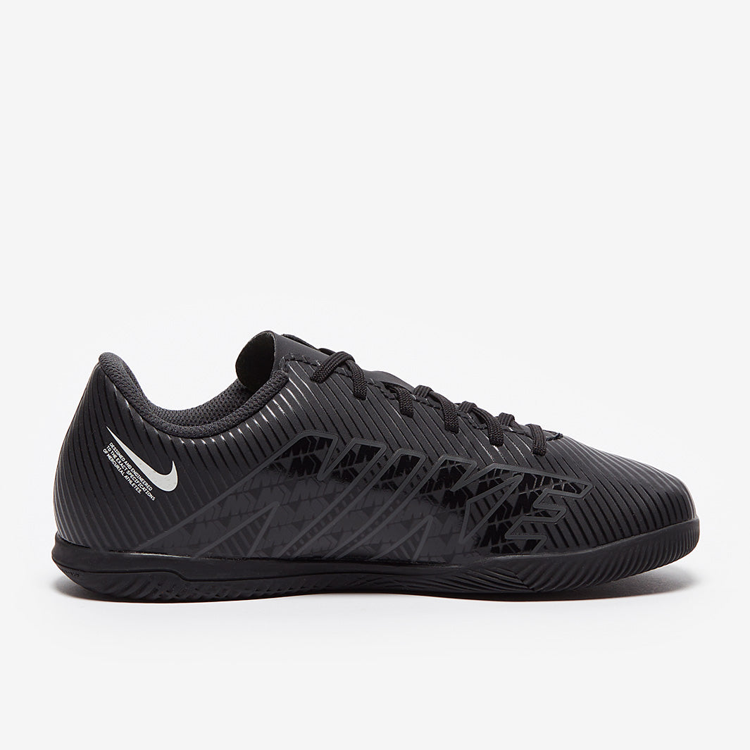 Nike Kids Mercurial Vapor XV Club IC - Black/Dk Smoke Grey/Summit White/Volt