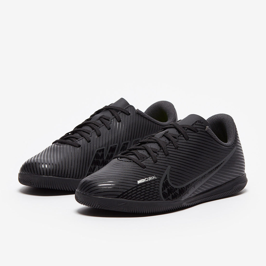 Nike Kids Mercurial Vapor XV Club IC - Black/Dk Smoke Grey/Summit White/Volt