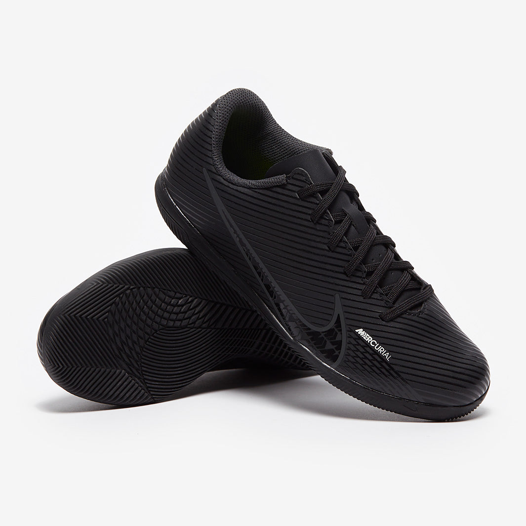 Nike Kids Mercurial Vapor XV Club IC - Black/Dk Smoke Grey/Summit White/Volt