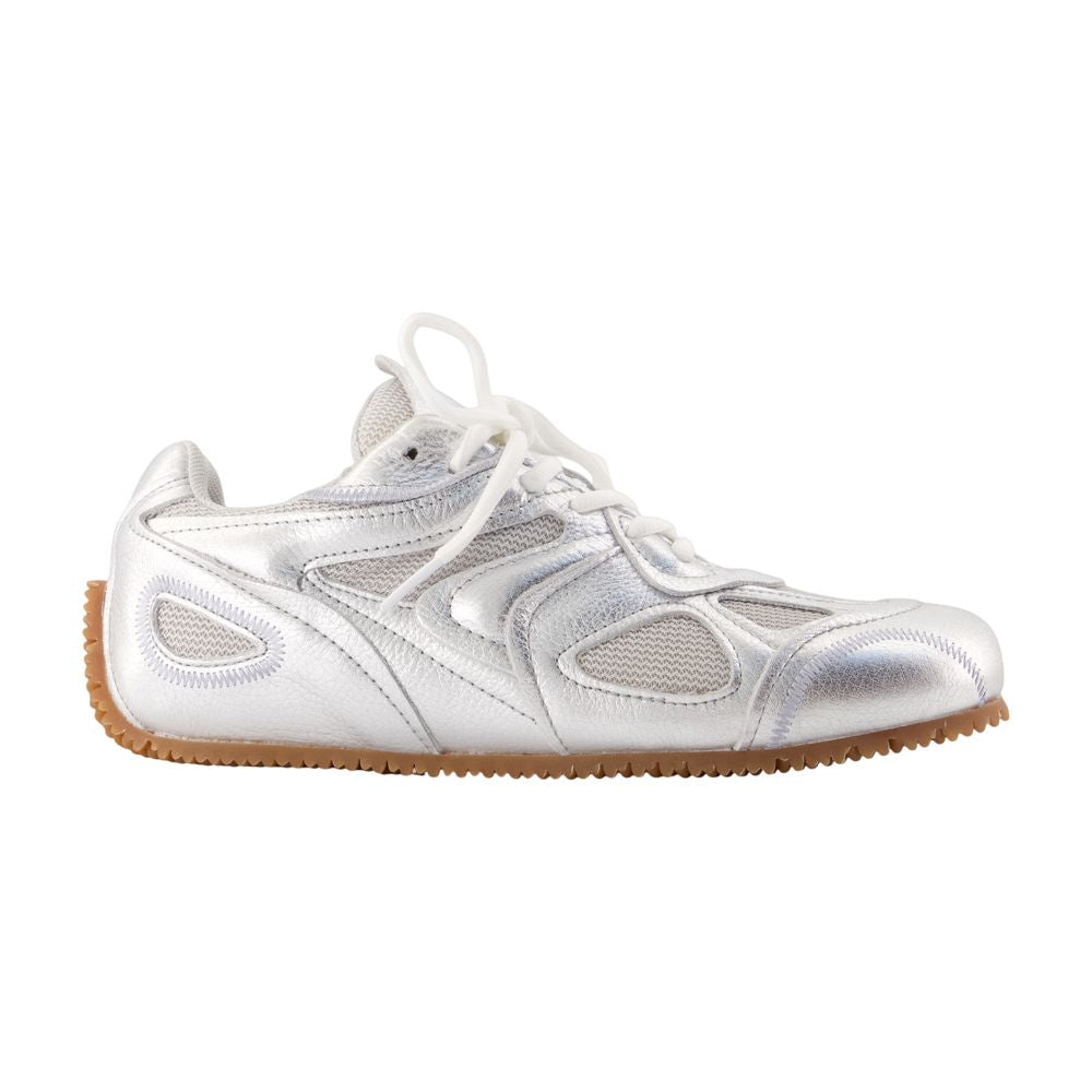 Axel Arigato Slow Runner Sneaker — Silver