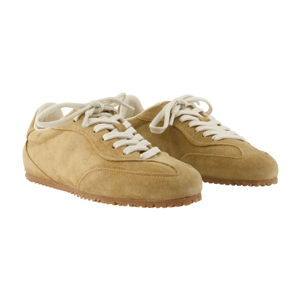 Axel Arigato Daze Runner Sneaker — Beige