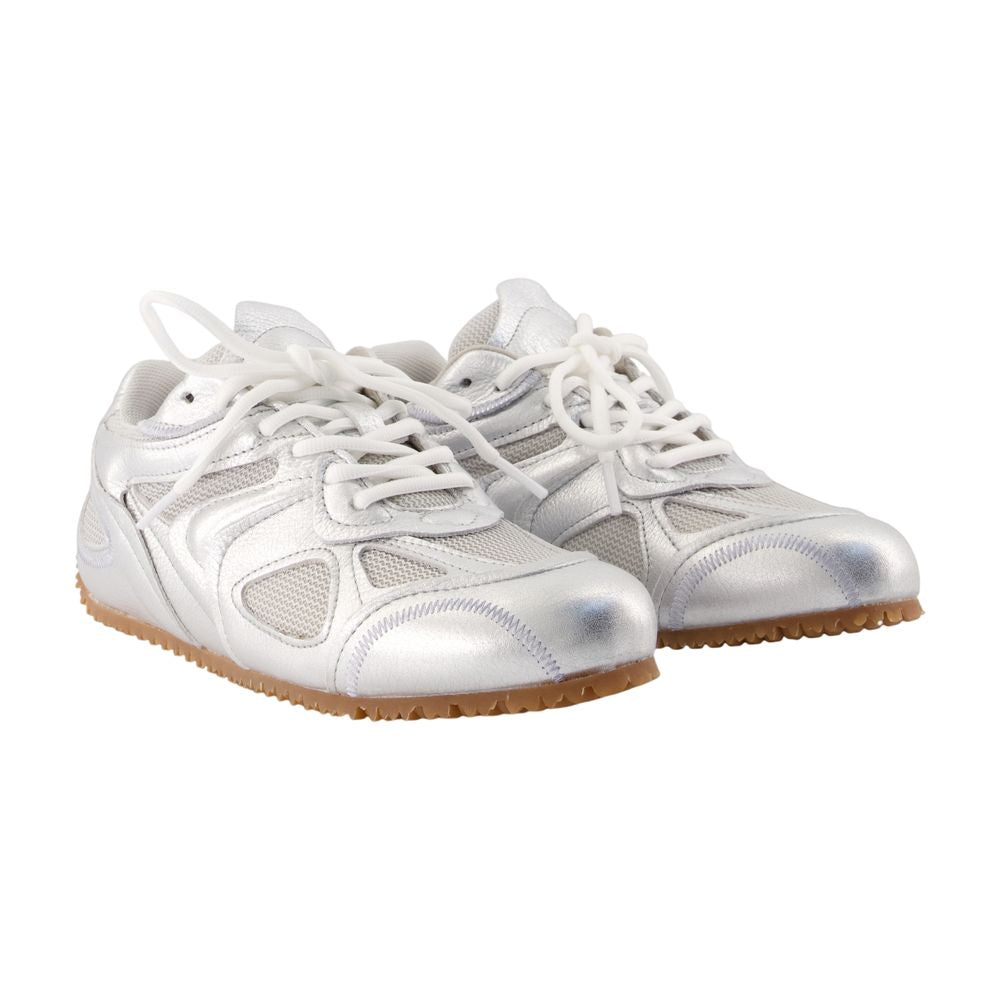 Axel Arigato Slow Runner Sneaker — Silver